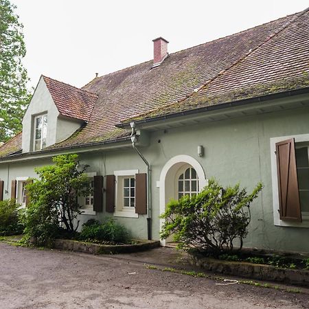 Hotel Und Restaurant Halbinsel Blieskastel Bagian luar foto